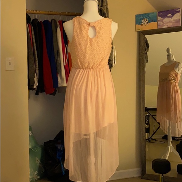 Pink dress - Picture 2 of 4